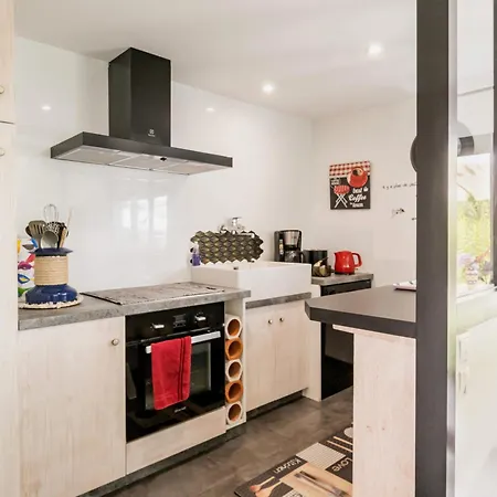 Semesterbostad Charmante Grange Renovee Avec Piscine Et Wifi - Fr-1-306-822 Fresnay-en-Retz