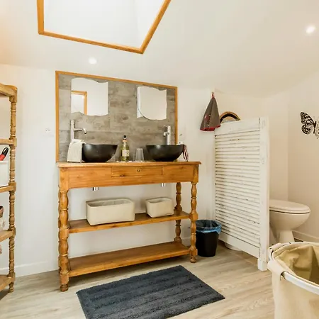 Charmante Grange Renovee Avec Piscine Et Wifi - Fr-1-306-822 *