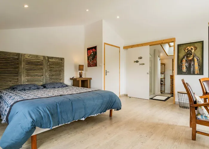 Ferienhaus Charmante Grange Renovee Avec Piscine Et Wifi - Fr-1-306-822